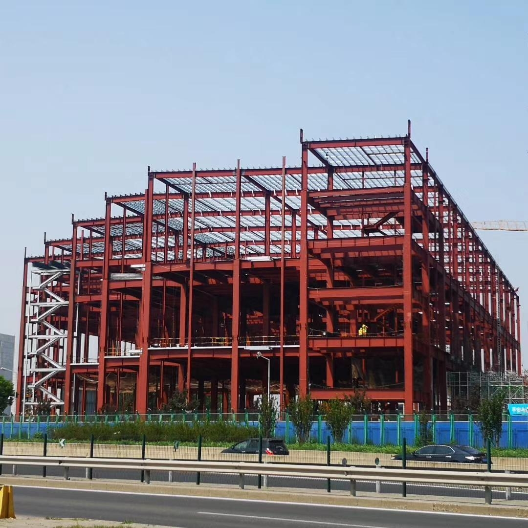 大力發(fā)展鋼結(jié)構(gòu)建筑，鋼結(jié)構(gòu)建筑適合建筑工業(yè)化建造